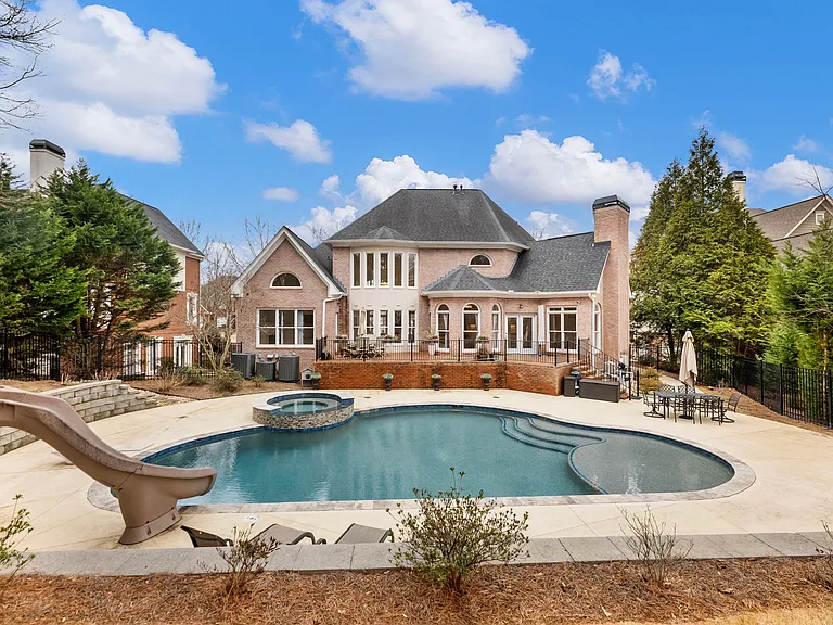 2373 Bronze Oak Ln — Photo 40