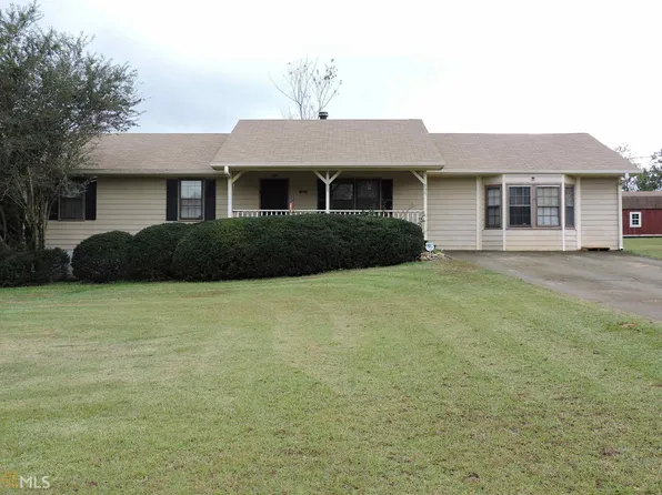 335 Harris Dr, Locust Grove, GA 30248