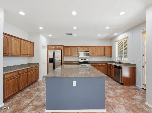 3246 E CARLA VISTA Drive, Gilbert, AZ 85295