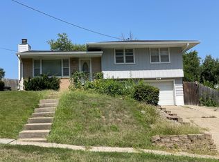 2417 Boston Ave, Des Moines, IA 50310