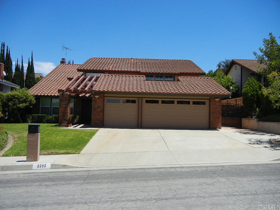 1st image of 2292 Oldridge Dr