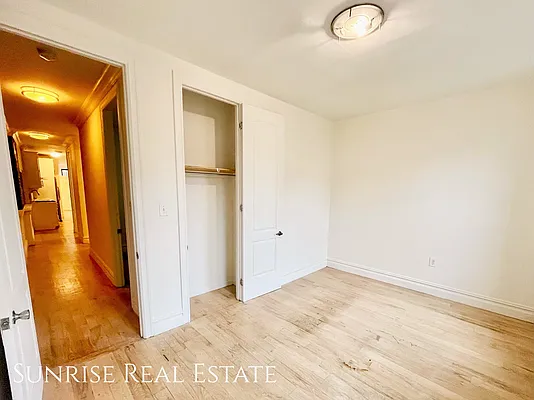 Rented by Sunrise Real Estate | media 30