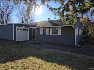 14 Weymouth Rd, Enfield, CT 06082