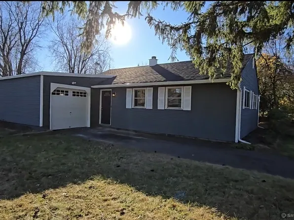 14 Weymouth Road, Enfield, CT 06082