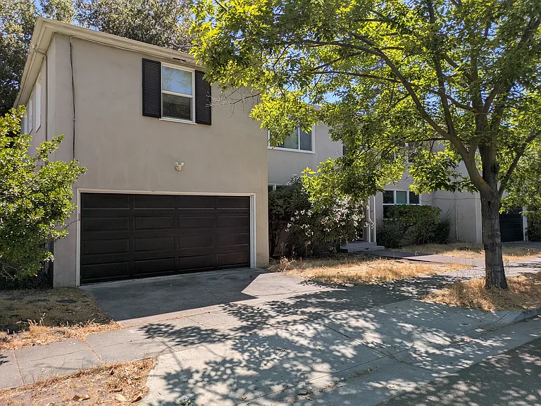 2390 Williams St #4 — Photo 37