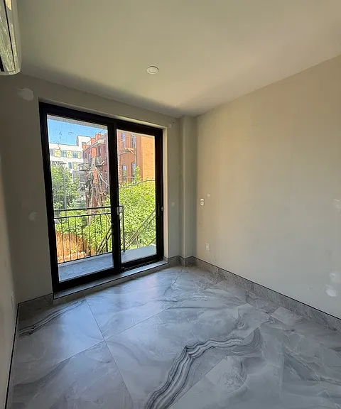 637 Quincy St #2B — Photo 5