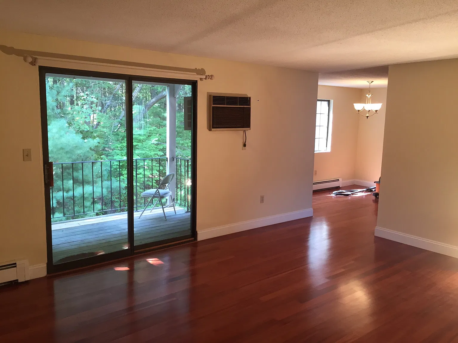 2 bed, 918 sqft, $2,450 — Photo 4