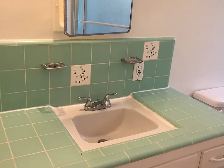 801 S Sherbourne Dr #3 — Photo 5