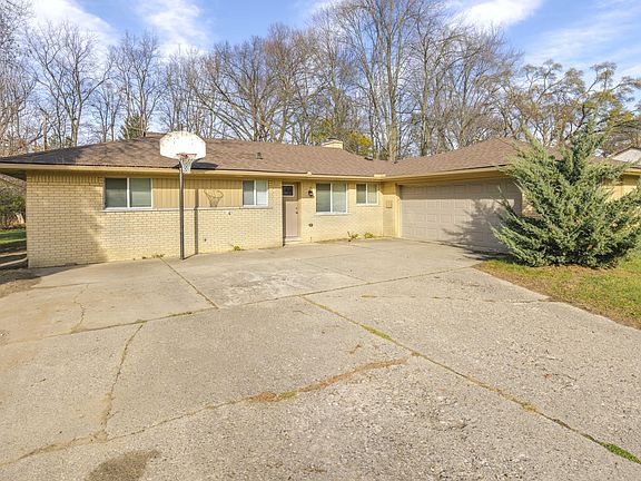2nd image of 23620 Oliver Ct