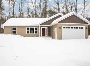 6562 Pebble Beach Dr, Gaylord, MI 49735