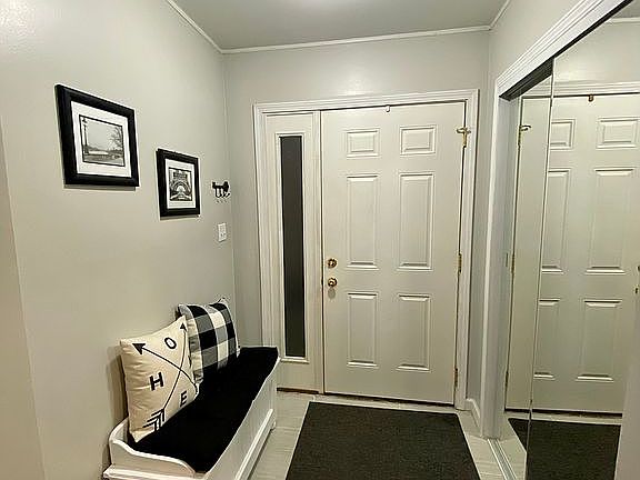 2nd image of 206 Charlesgate Cir