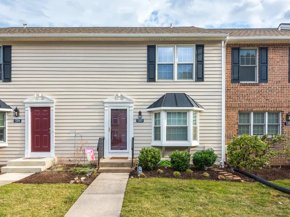 1203 N Glen Dr, Glen Mills, PA 19342
