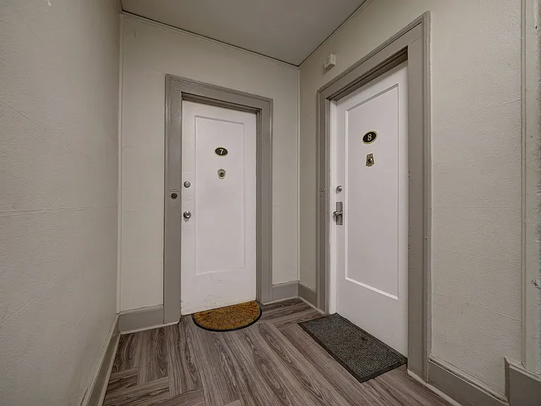 540 Park Ave — Photo 8