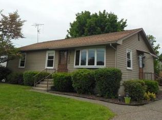 120 Poplar St, Chicopee, MA 01013