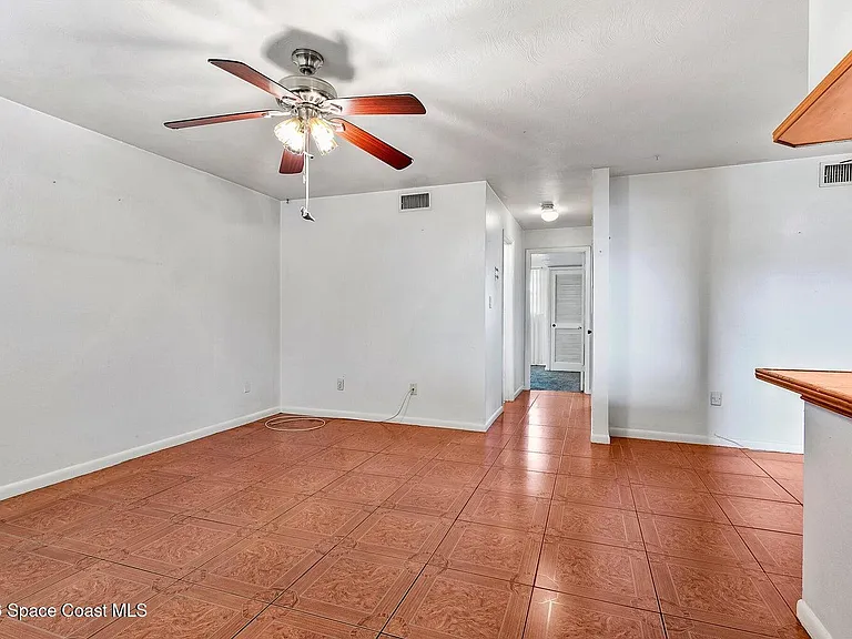 401 Monroe Ave #C201 — Photo 7