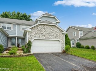 1032 Georgian Pl, Bartlett, IL 60103