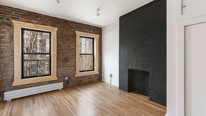 Rented by Nooklyn NYC LLC | media 9