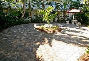 4th image of 102 S Peninsula Dr #1