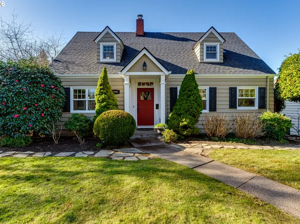 2096 Charnelton St, Eugene, OR 97405