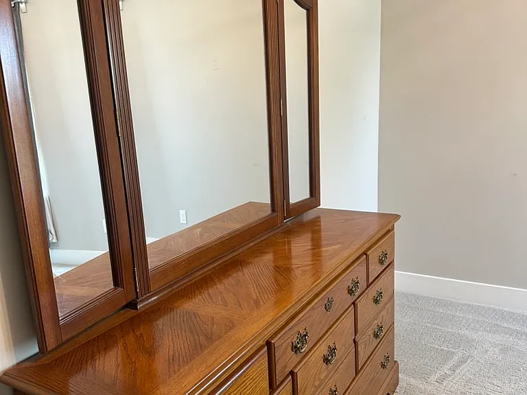 10190 W Shields Ave — Photo 2