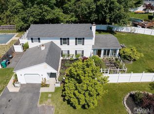 65 Hedgewood Rd, Howell, NJ 07731