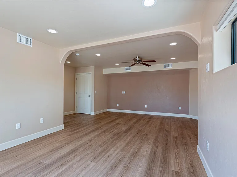 10270 E Glenn St — Photo 5
