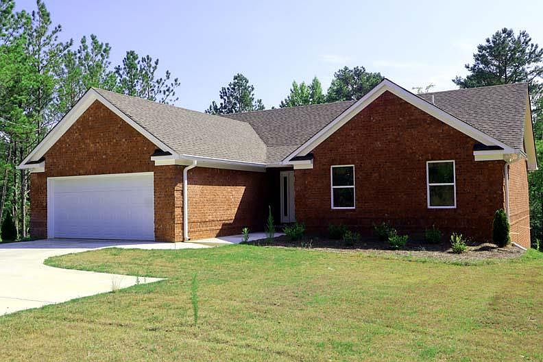 1st image of 1996 Lake Crest Dr