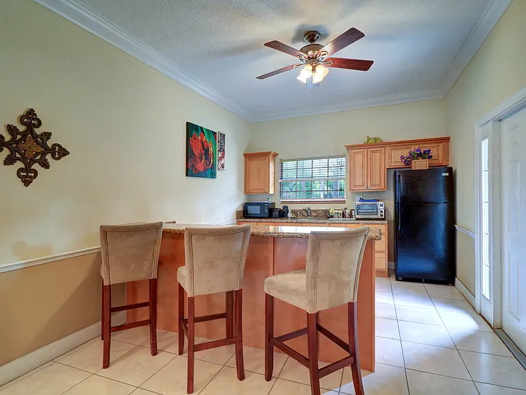 The Rio Apartments — Photo 18