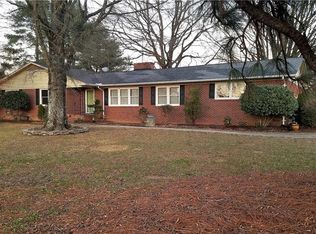 301 Sandy Cross Rd, Reidsville, NC 27320