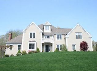 15 Tappan Way, Lynnfield, MA 01940