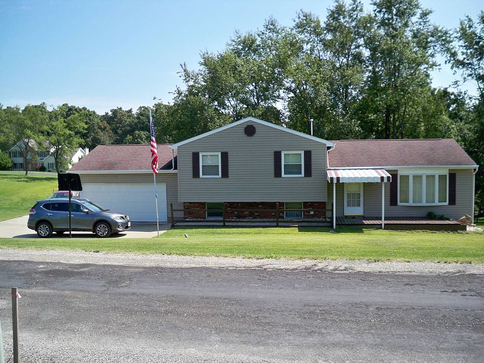 1st image of 21 Country Club Mnr