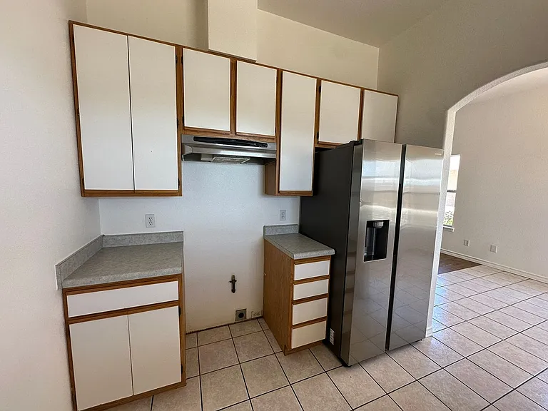 3503 Northpointe Dr — Photo 16