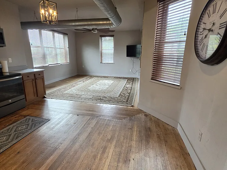 342 Forest Ave #C6 — Photo 4