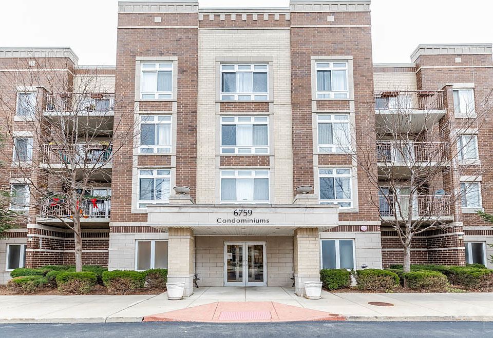 1st image of 6759 W Forest Preserve Ave APT 205