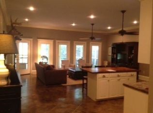 307 S Leflore Ave, Cleveland, MS 38732