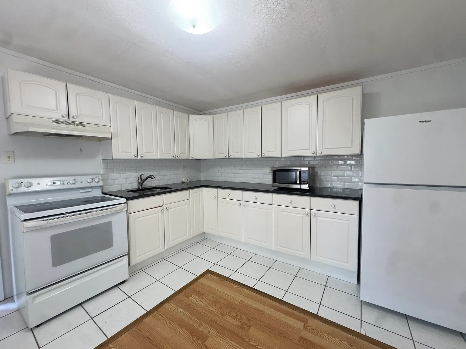 1 bed, $2,200 — Photo 2