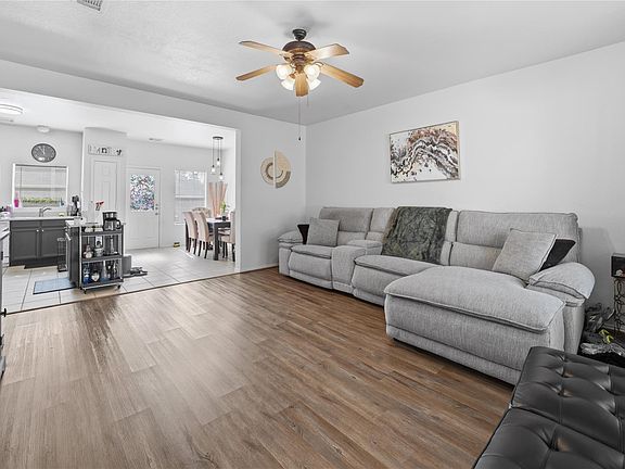 4th image of 2126 Village Crossing Trl