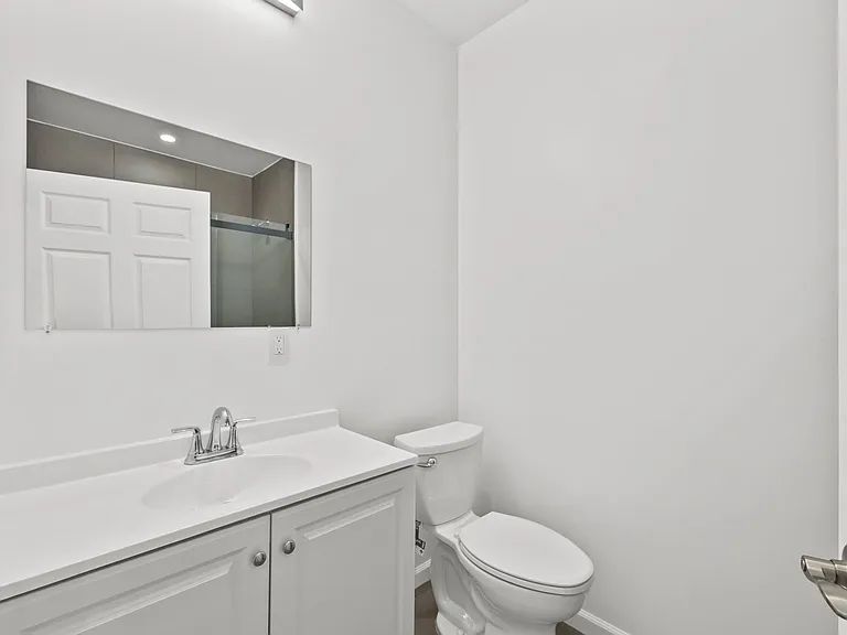 15836 Eccles St — Photo 12