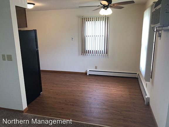 3rd image of 208 Morningside Dr APT 3