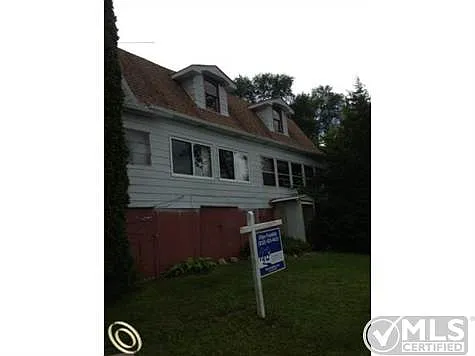 1278 Circle Dr photo 1