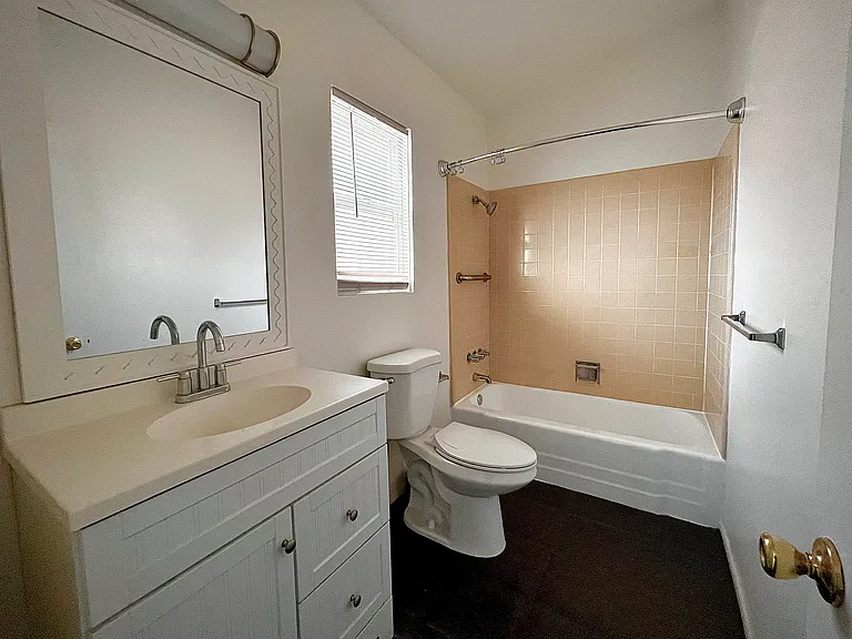 561 S Highland Dr #2 — Photo 9