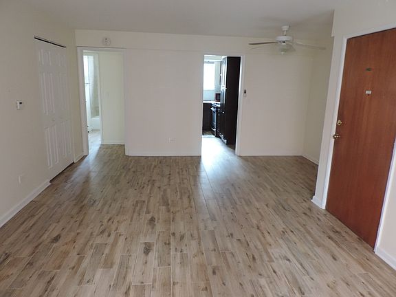 2nd image of 924 Hinman Ave #Gc