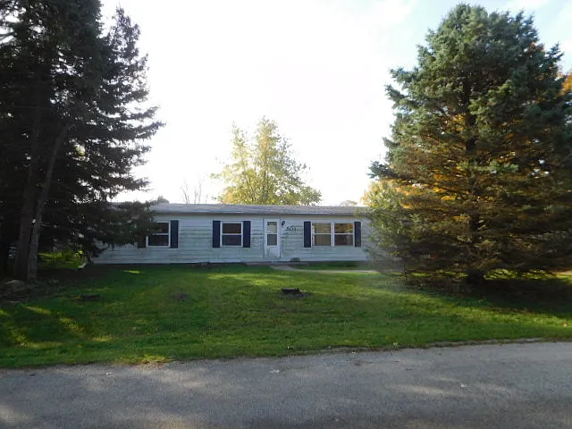 501 W Clark St photo 1