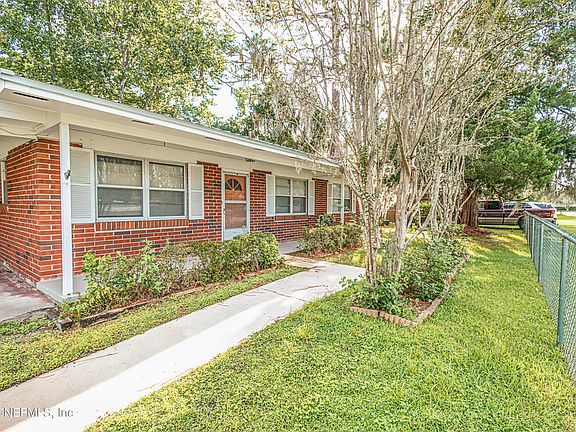 3rd image of 514 ELOISE Street