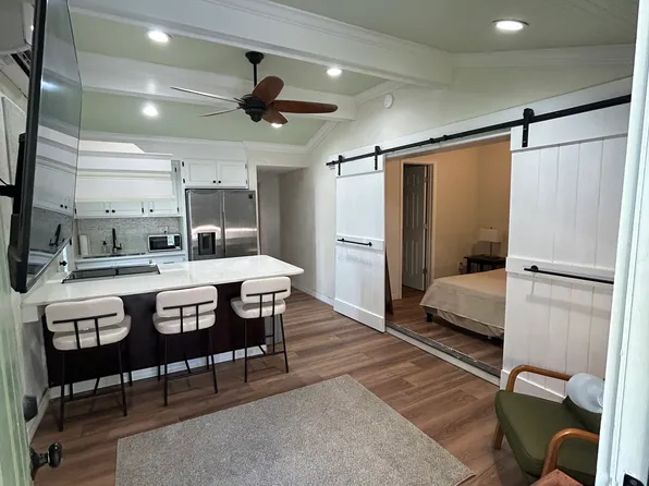 5626 28th Ave S #B, Saint Petersburg, FL 33707