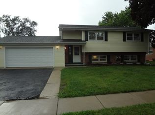 513 Brown St, Wauconda, IL 60084