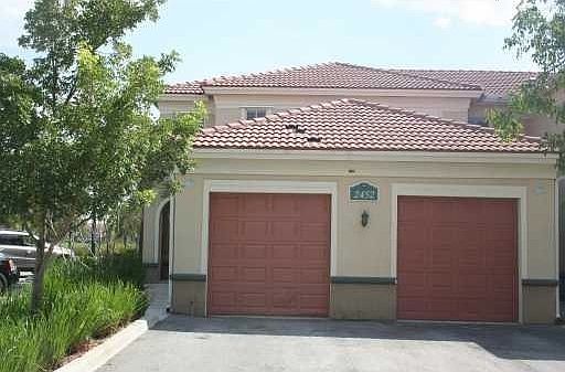 1st image of 2433 Centergate Dr #101