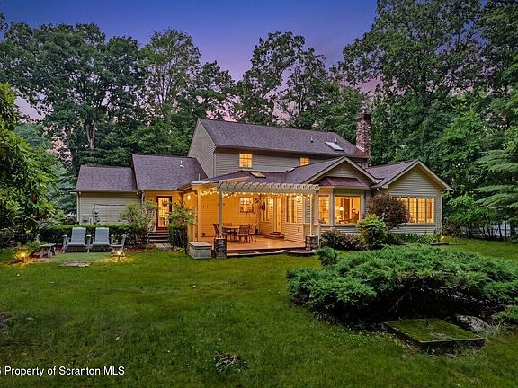 4th image of 153 Sycamore Dr