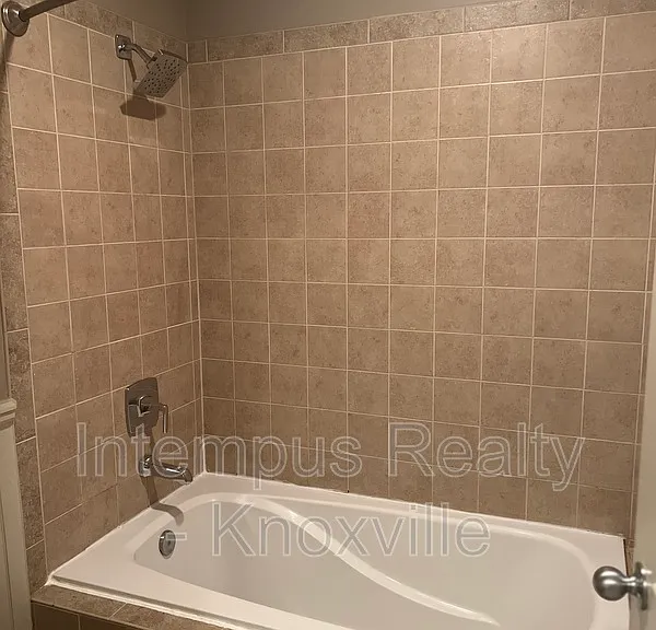 229 Deaderick Ave — Photo 35