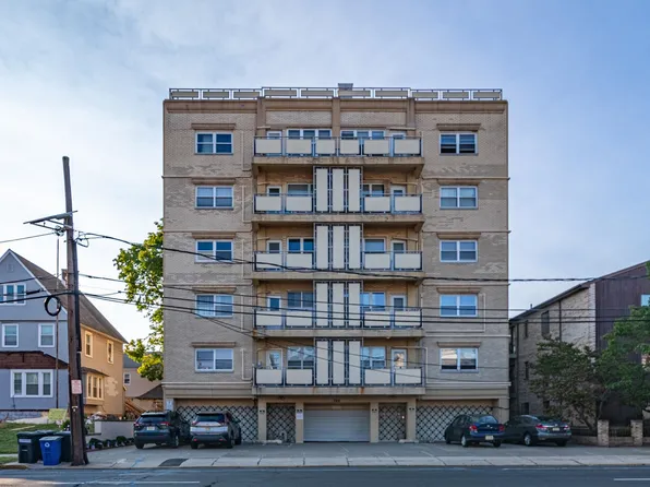 795 Avenue C APT 3D, Bayonne, NJ 07002